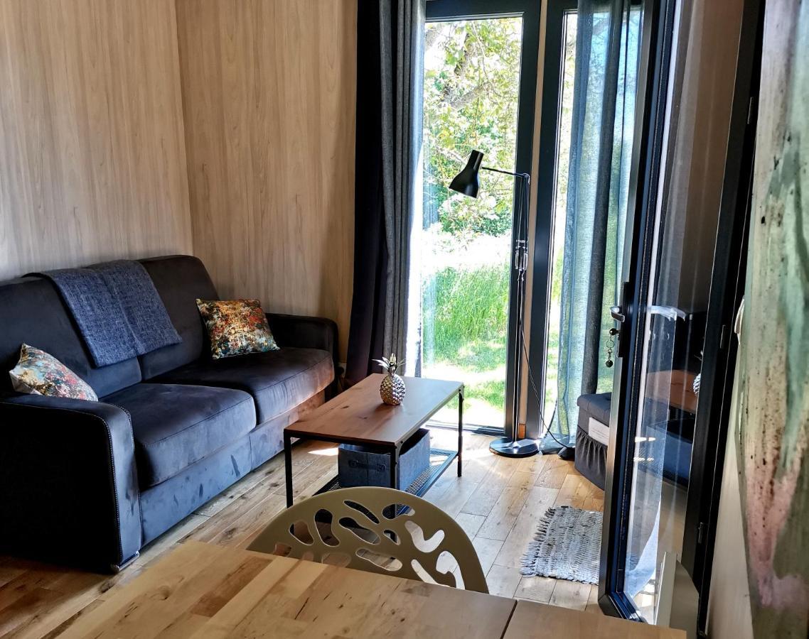 فيلا Manege De La Chapiniere - Dadaloge Tiny-House Châteauvieux المظهر الخارجي الصورة