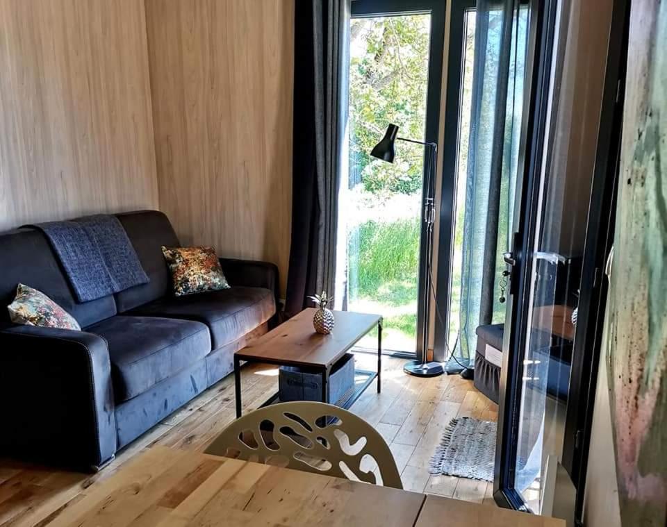 فيلا Manege De La Chapiniere - Dadaloge Tiny-House Châteauvieux المظهر الخارجي الصورة